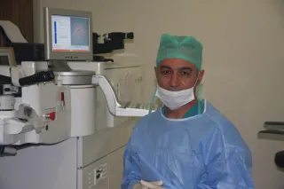 Op. Dr. Ali Nihat Ofluoğlu profilinde yer alan galeri fotoğrafı.