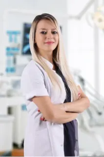 Dt. Burcu Kesin profilinde yer alan galeri fotoğrafı.