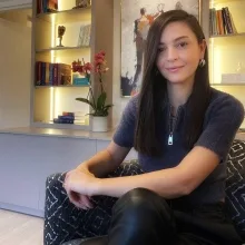 Kl. Psk. İrem Kuloğlu — Psikoloji, İstanbul. Portre fotoğrafı.