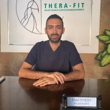 Fzt. Velat Tokay — Fizyoterapi Ve Rehabilitasyon, İzmir. Portre fotoğrafı.