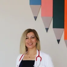 Prof. Dr. Arzu Dursun — Çocuk Sağlığı Ve Hastalıkları, Ankara. Portre fotoğrafı.