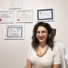 Op. Dr. Gülcan Albayrak — Kadın Hastalıkları Ve Doğum, Bağcılar, İstanbul. Portre fotoğrafı.