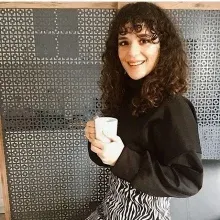 Dyt. İrem Kuru — Diyetisyen, Samsun. Portre fotoğrafı.