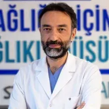 Prof. Dr. Gültekin Faik Hobikoğlu — Kardiyoloji, Bahçelievler, İstanbul. Portre fotoğrafı.