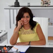 Uzm. Dr. Emel Aktaş Akgün — Psikiyatri, Antalya. Portre fotoğrafı.