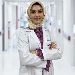 Uzm. Dr. Rabia Erçoban — Dermatoloji, Osmangazi, Bursa. Portre fotoğrafı.