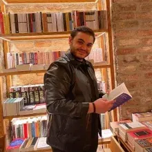 Psk. Batuhan Tığlı — Psikoloji, İstanbul. Portre fotoğrafı.