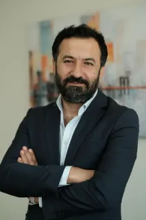 Doç. Dr. Özhan Çetindağ profilinde yer alan galeri fotoğrafı.