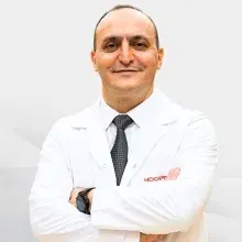 Prof. Dr. Ekrem Ünal — Çocuk Hematolojisi, Şehitkamil, Gaziantep. Portre fotoğrafı.