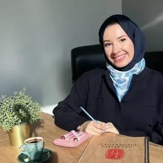 Dyt. Melisa Köse — Diyetisyen, Bursa. Portre fotoğrafı.