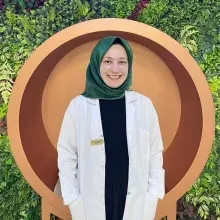 Uzm. Dt. Zeynep Kaya — Samsun. Portre fotoğrafı.