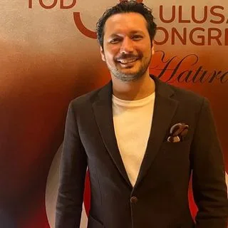 Doç. Dr. Volkan Dericioğlu — Göz Hastalıkları, Pendik, İstanbul. Portre fotoğrafı.