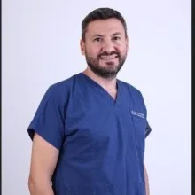 Prof. Dr. Tuncay Toprak — Üroloji, Ataşehir, İstanbul. Portre fotoğrafı.