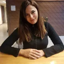 Psk. | Bilim Uzmanı Gamze Bilgeç — Eskişehir. Portre fotoğrafı.