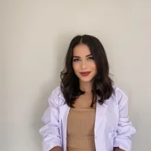 Psk. Esra Durmaz — Psikoloji. Portre fotoğrafı.