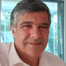 Prof. Dr. Ömer Tarık Yalçın — Kadın Hastalıkları Ve Doğum, Eskişehir. Portre fotoğrafı.