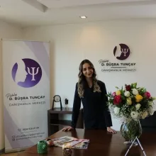 Psk. D. Büşra Tunçay — Psikoloji, Antalya. Portre fotoğrafı.