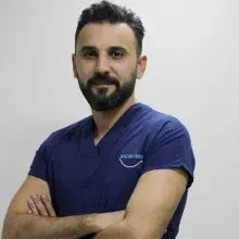 Dt. İbrahim Yıldırım — Diş Hekimi, Siirt. Portre fotoğrafı.