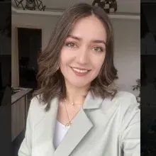 Psk. İpek Timür — Psikoloji. Portre fotoğrafı.