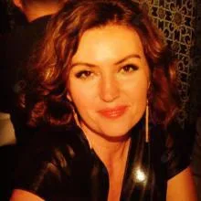 Dr. Ayşegül Özkan Yava — Pratisyen, İstanbul. Portre fotoğrafı.