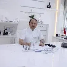 Dr. Ali Akkaya — Pratisyen, Ankara. Portre fotoğrafı.