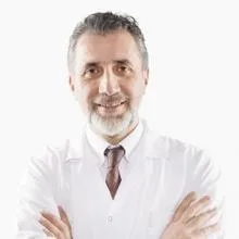 Uzm. Dr. Nuri Başgün — Radyoloji, Denizli. Portre fotoğrafı.
