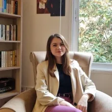 Psk. Fatma Aksoy Erdem — Psikoloji, İzmir. Portre fotoğrafı.