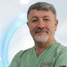 Op. Dr. Barış Çıplak — Kadın Hastalıkları Ve Doğum. Portre fotoğrafı.