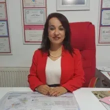 Uzm. Dr. Betül Akçanal — Çocuk Sağlığı Ve Hastalıkları, Aydın. Portre fotoğrafı.
