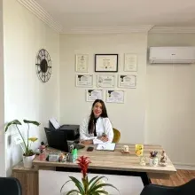 Dyt. Gülsüm Karabulut — Diyetisyen, Antalya. Portre fotoğrafı.