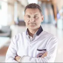 Prof. Dr. Ahmet Baltalarlı — Kalp Ve Damar Cerrahisi, Denizli. Portre fotoğrafı.
