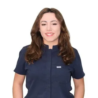 Dt. Gizem Baştürk — Diş Hekimi, Sancaktepe, İstanbul. Portre fotoğrafı.