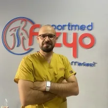 Uzm. Fzt. Hasan Esat Alagöz — Fizyoterapi Ve Rehabilitasyon. Portre fotoğrafı.