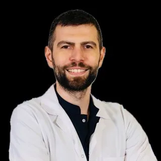 Op. Dr. Semih Ak — Ortopedi Ve Travmatoloji, Bursa. Portre fotoğrafı.