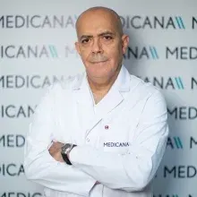 Op. Dr. Mesut Caferi — Ortopedi Ve Travmatoloji, Avcılar, İstanbul. Portre fotoğrafı.