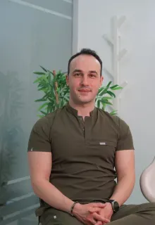 Dt. Engin Aytur profilinde yer alan galeri fotoğrafı.