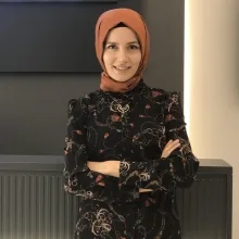 Uzm. Dt. Ayşe Büşra Şimşek — Samsun. Portre fotoğrafı.