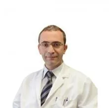 Op. Dr. Osman Dursun — Göz Hastalıkları, İstanbul. Portre fotoğrafı.