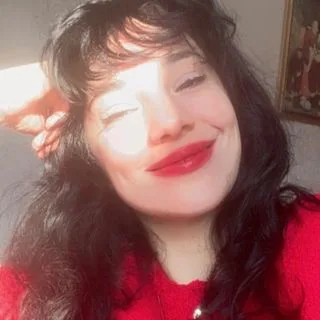 Psk. Pınar Pelin Yalav (Özer) — Psikoloji, Ankara. Portre fotoğrafı.