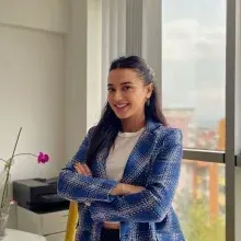 Psk. Şiba Çınar — Psikoloji, Kütahya. Portre fotoğrafı.
