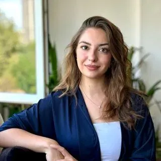 Psk. Ceren Doğru. Portre fotoğrafı.