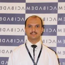 Uzm. Dr. Halil Köse — Çocuk Sağlığı Ve Hastalıkları, Tepebaşı, Eskişehir. Portre fotoğrafı.