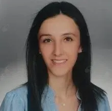 Dyt. Hande Kündeş — Diyetisyen. Portre fotoğrafı.
