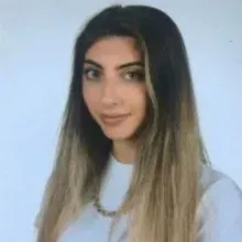 Dyt. İrem Öztürk — Diyetisyen, İstanbul. Portre fotoğrafı.