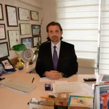 Uzm. Dr. Sertaç Şen — Kadın Hastalıkları Ve Doğum, Çankaya, Ankara. Portre fotoğrafı.