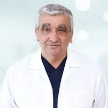 Op. Dr. Mustafa Nalcı — Kadın Hastalıkları Ve Doğum, Muratpaşa, Antalya. Portre fotoğrafı.