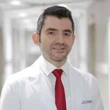 Op. Dr. Ahmet Duhan Özbay — Göz Hastalıkları, Canik, Samsun. Portre fotoğrafı.