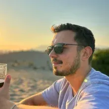 Psk. Furkan Özyurt — Psikoloji, Antalya. Portre fotoğrafı.