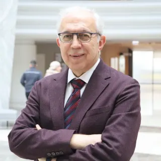 Prof. Dr. Savaş Ceylan profilinde yer alan galeri fotoğrafı.
