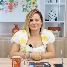 Uzm. Dr. Pelin Özdemir — Göğüs Hastalıkları, İzmir. Portre fotoğrafı.
